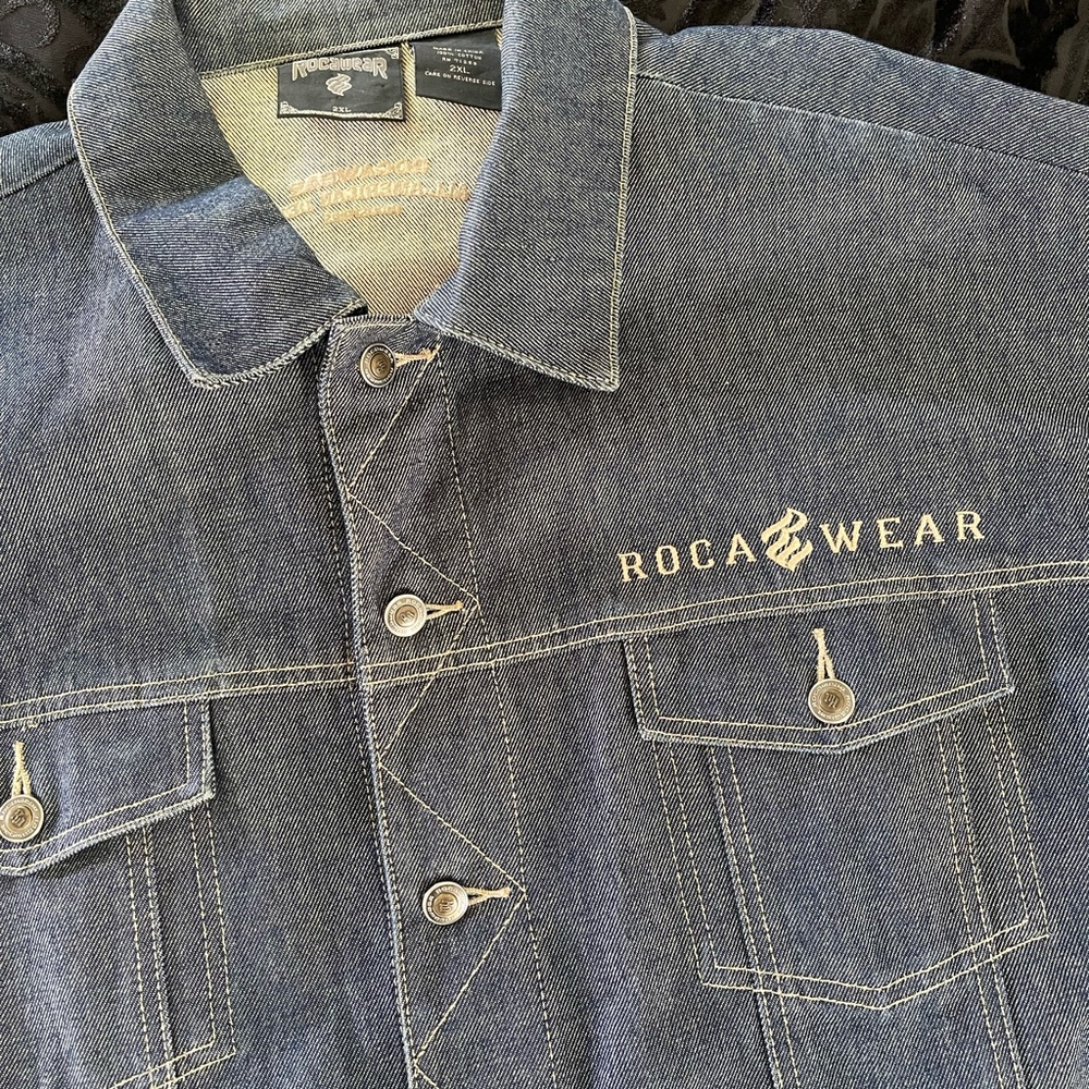 Rocawear mens 90s hip hop blue Button-Down Denim Jacket Size 2XL XXL.